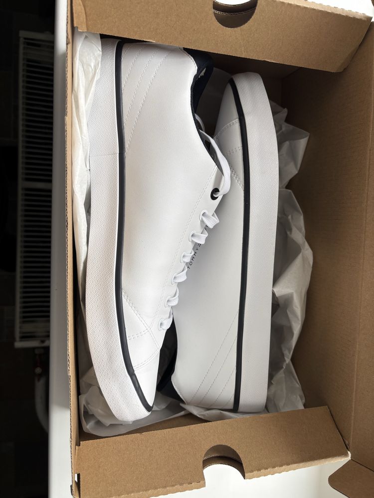 Шкіряні кеди Tommy Hilfiger TH HI VULC CORE LOW LEATHER ESS