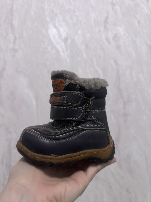 Зимове дитяче взуття
