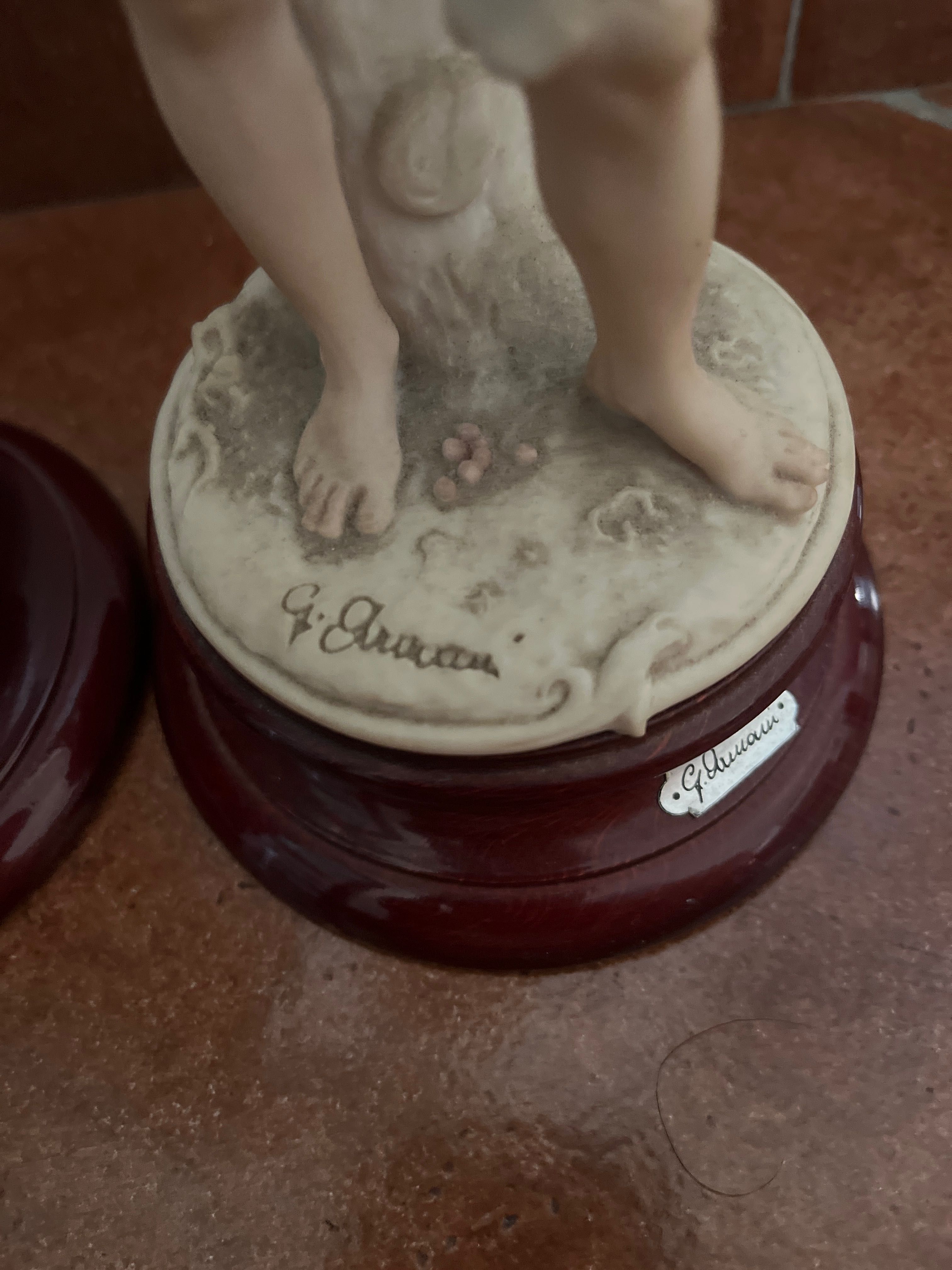 Casal em porcelana de autor