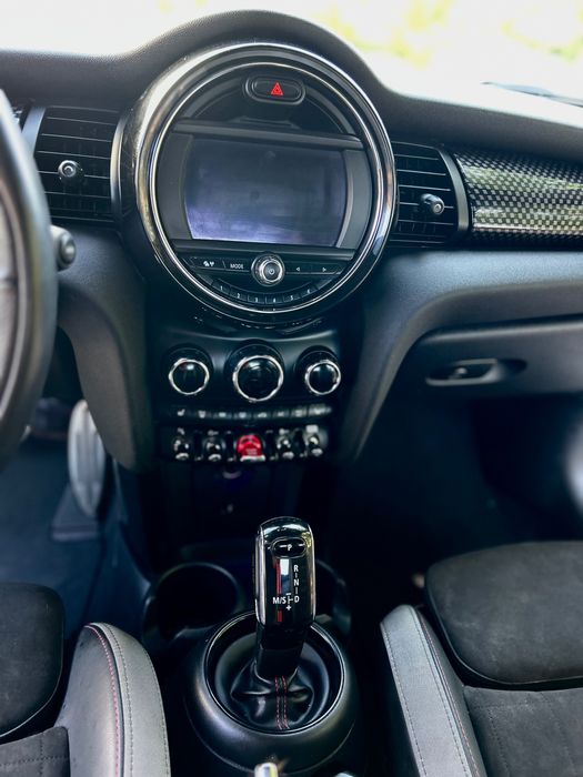 MINI John Cooper Works Cabrio  • 231cv • Automático • 49.000km