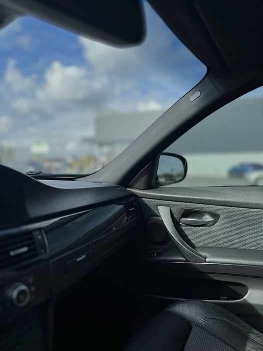 BMW E90 2009 2.0 дизель