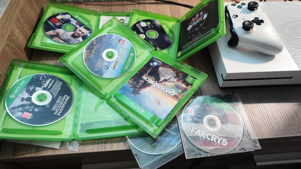 Оригінальні диски для Xbox one