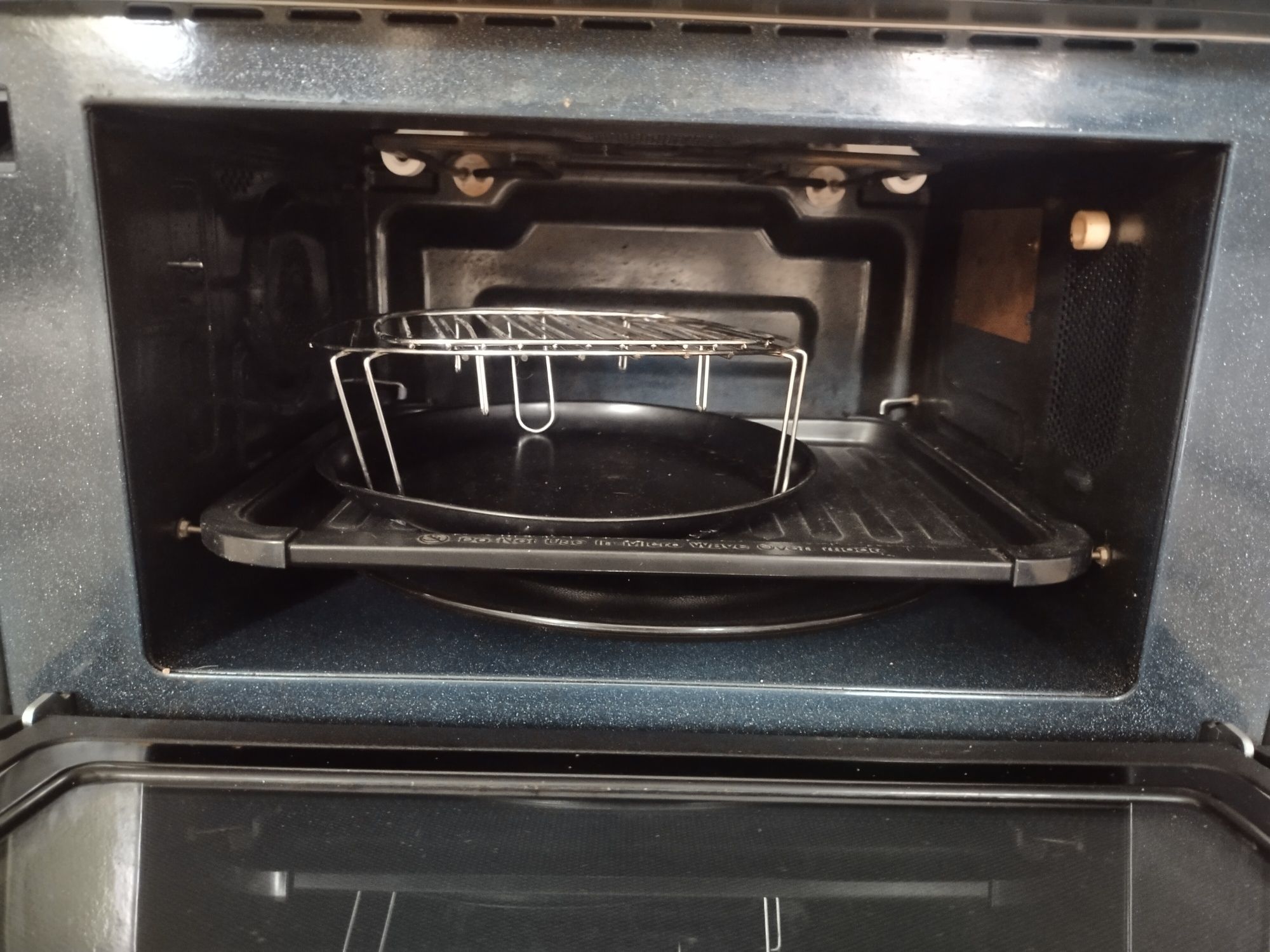 Mikrofalówka combo Samsung CP1395EST5