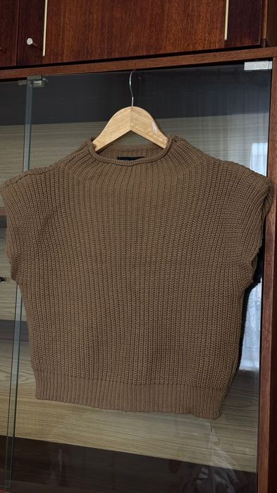 Светр, водолазка жіночі