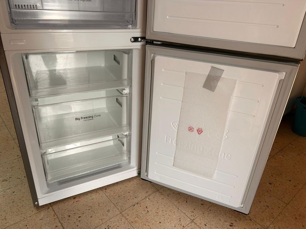Frigorífico combinado LG novo