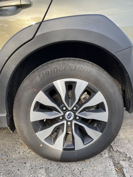Opony letnie Bridgestone Alenza 225/60 R18