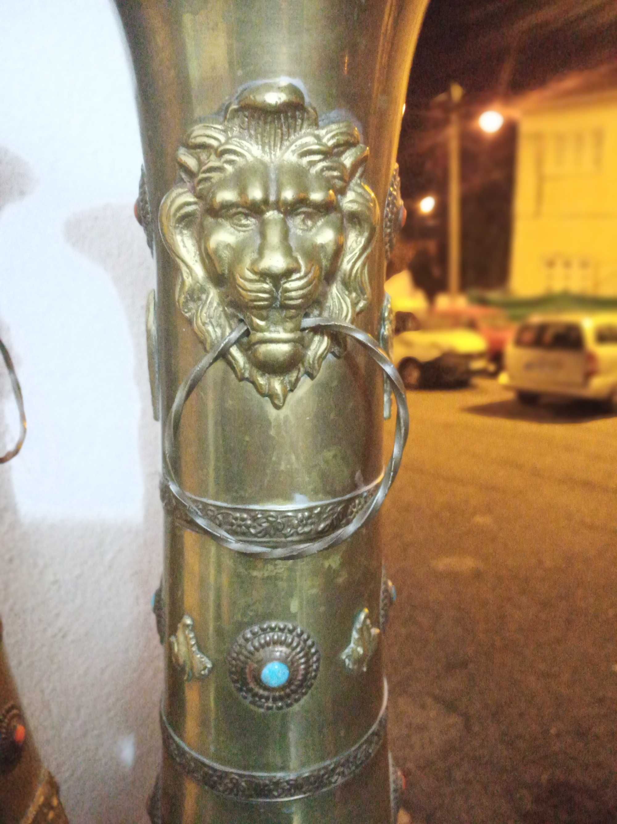 Jarrões latão 60 cm altura