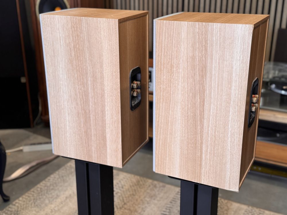 Bowers Wilkins b&w 602s3 b&w kolumny podstawkowe monitory