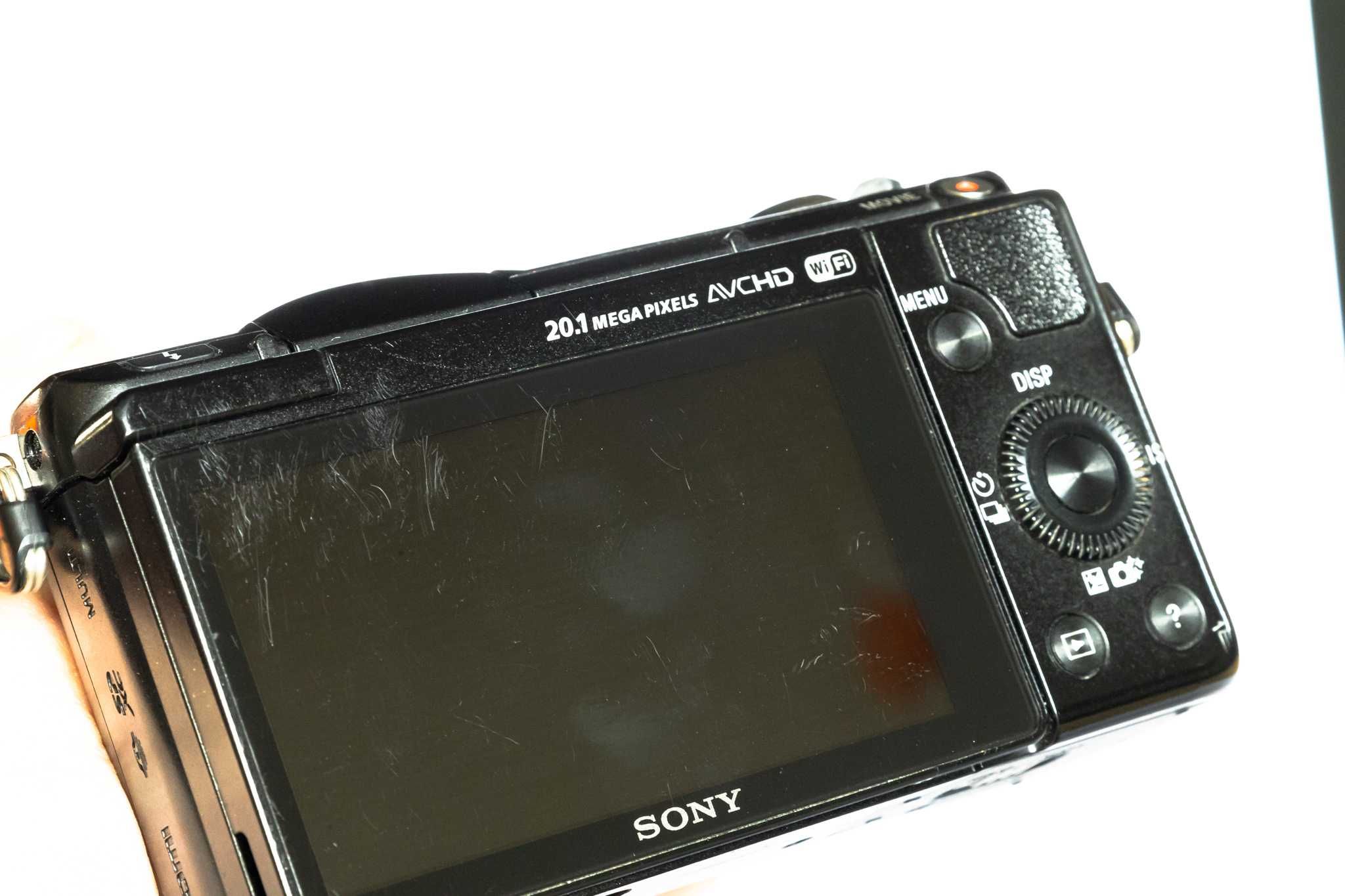 Aparat Sony A 5000 ILCE5000 +     Obiektyw 16-50      f3,5-5,6