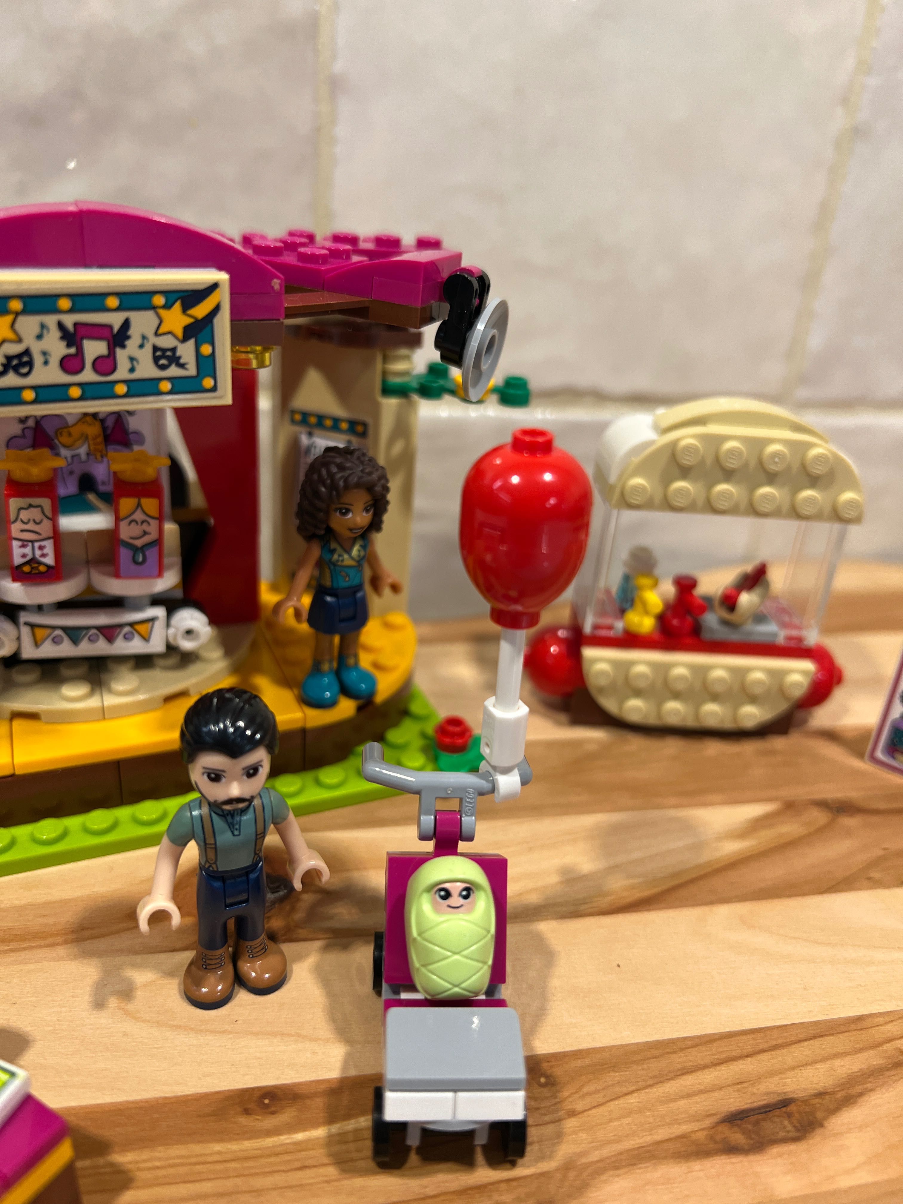 LEGO Friends 41334 Klocki LEGO Friends Pokaz Andrei w parku 41334