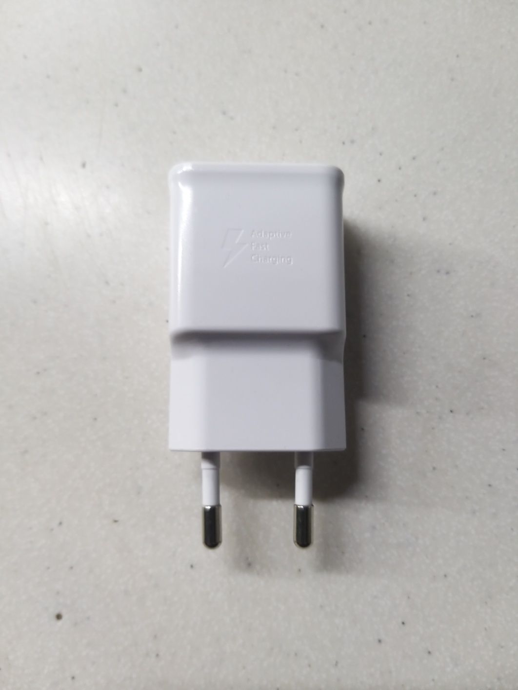 Orginalna ładowarka adapter do telefonu Samsung.