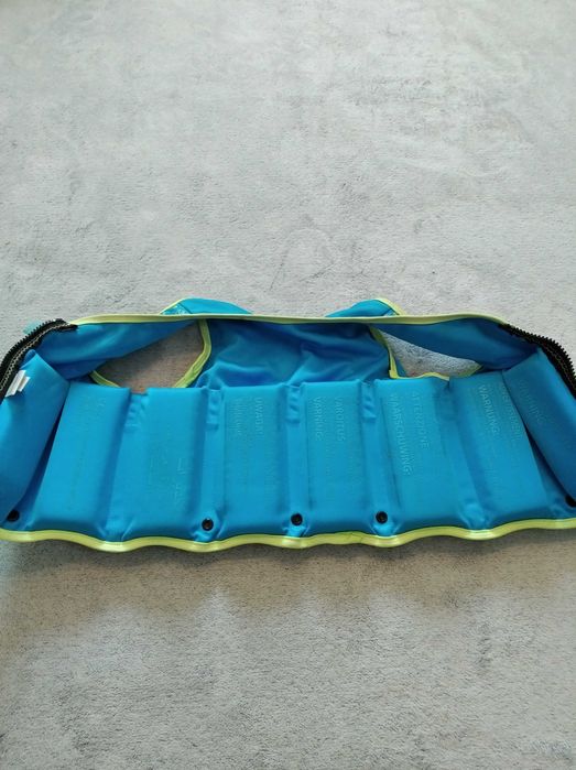 Kamizelka do nauki pływania Speedo na 3 - 4 lata 18 - 22 kg