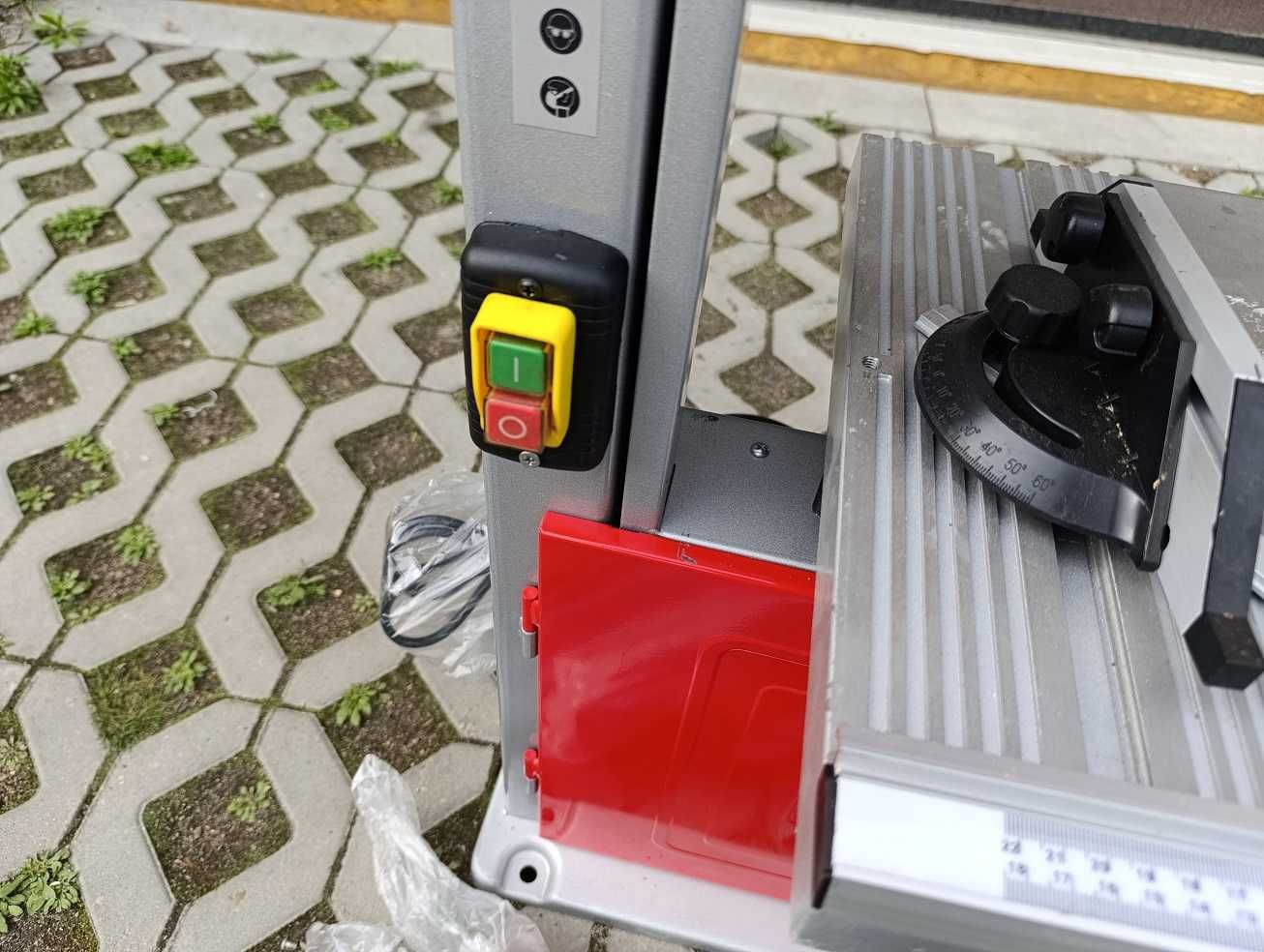 Piła taśmowa ze stojakiem Einhell TC-SB 305 U 750W 2320mm cięcie 170mm