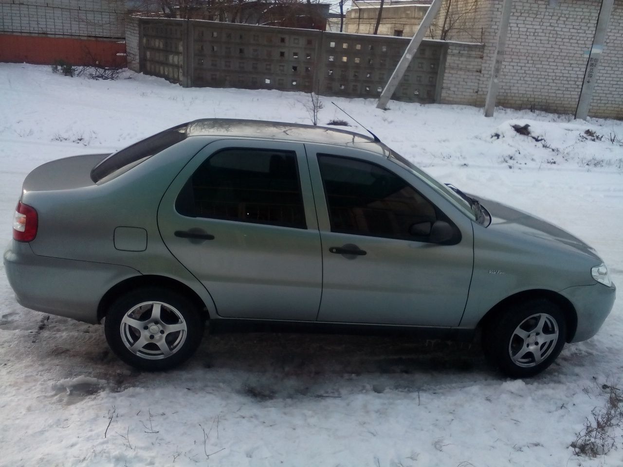 Продам автомобиль Fiat Siena 2006/2012 г.в. в отличном состоянии