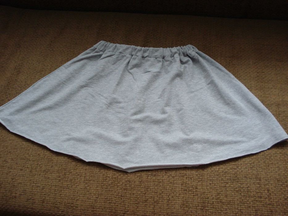 spódnica szara, rozm 146 cm, Reserved