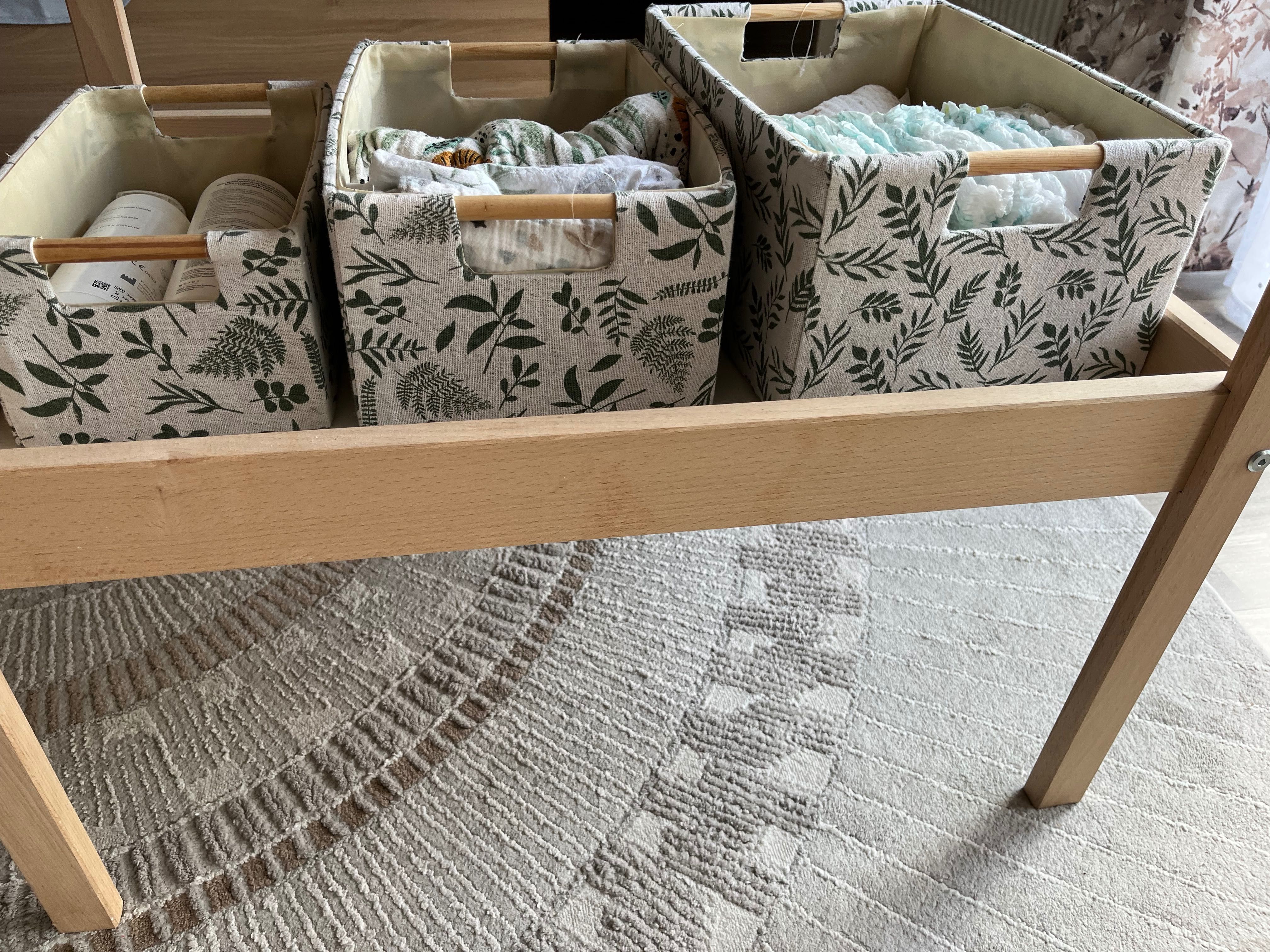 Przewijak Ikea wraz z przewijakiem przenośnym w leśne wzory