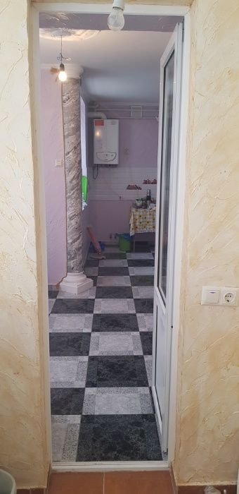 Продаж 3-кімнатної квартири з євроремонтом в новобудові вул. Шухевича