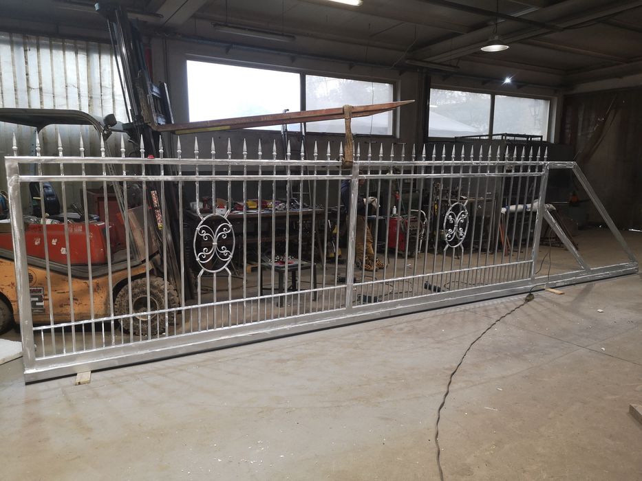 Uslugi spawalnicze, slusarskie oraz malowanie