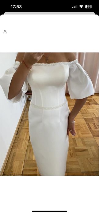 Весільна сукня біла