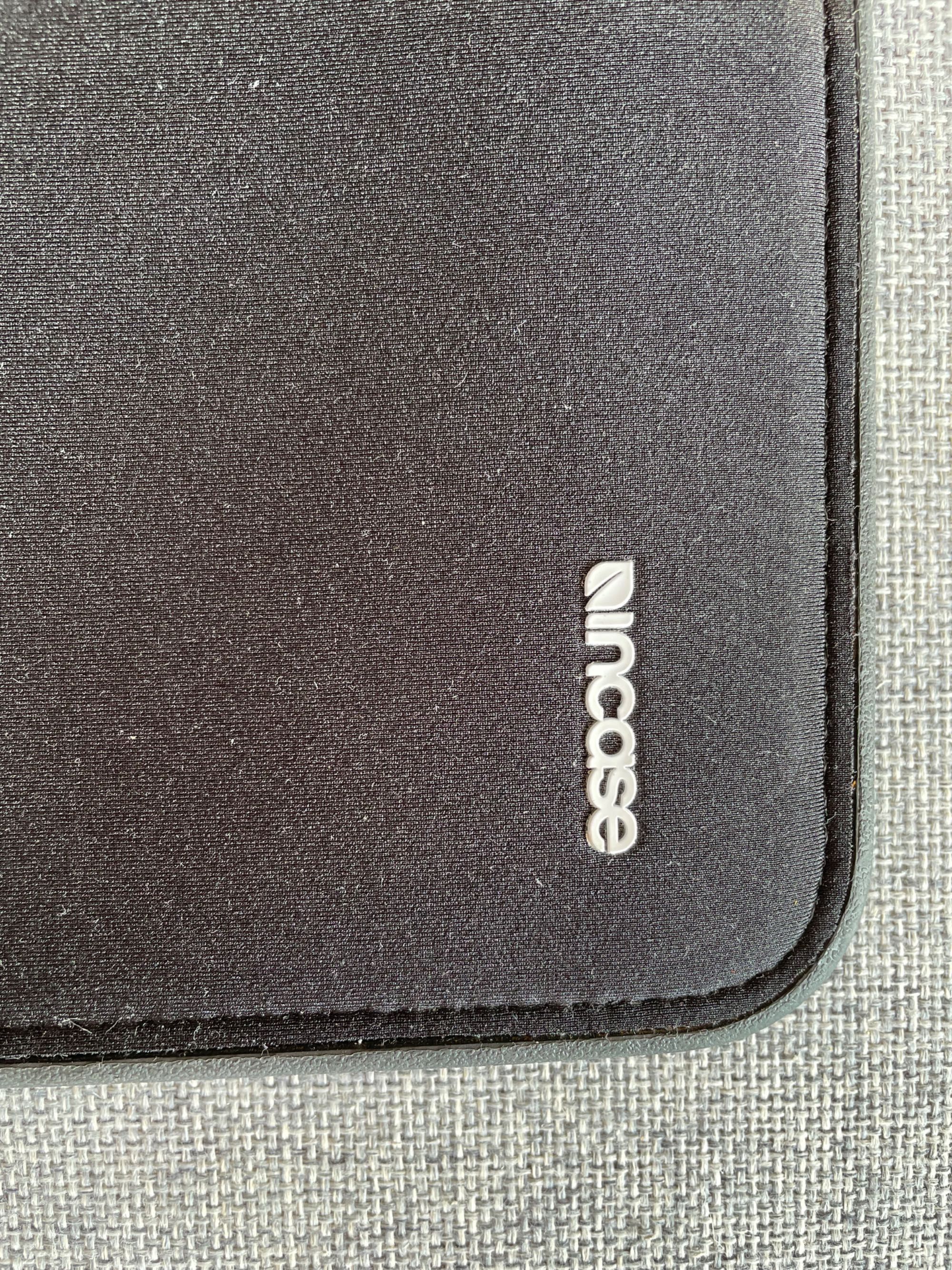 Etui na laptopa Incase  Sleeve do Apple MacBook Pro 15