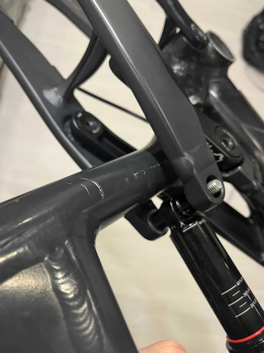 Рама YT Capra Base 27.5 XL 2020 AL + Аморт RockShox