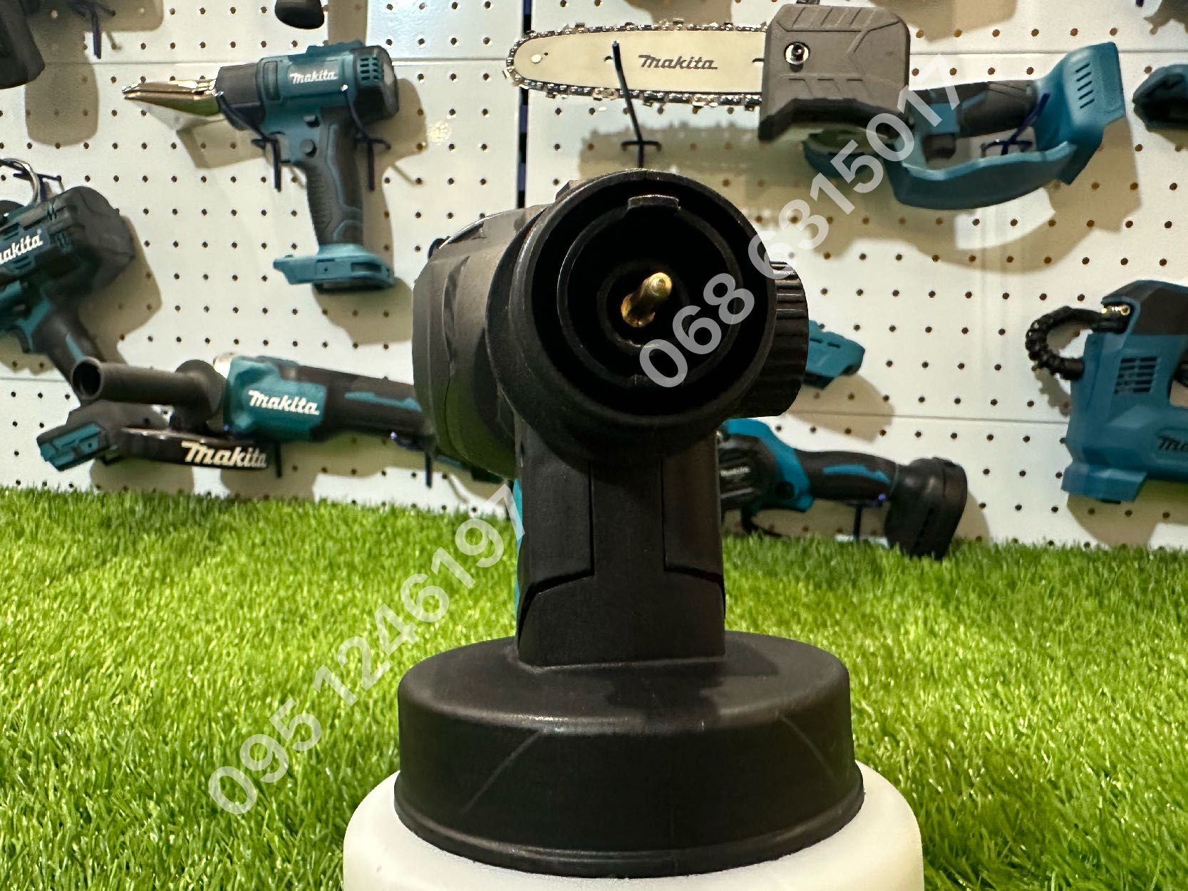 Аккумуляторный Фарбопульт Makita MTW800BL без АКБ краскопульт Румыния