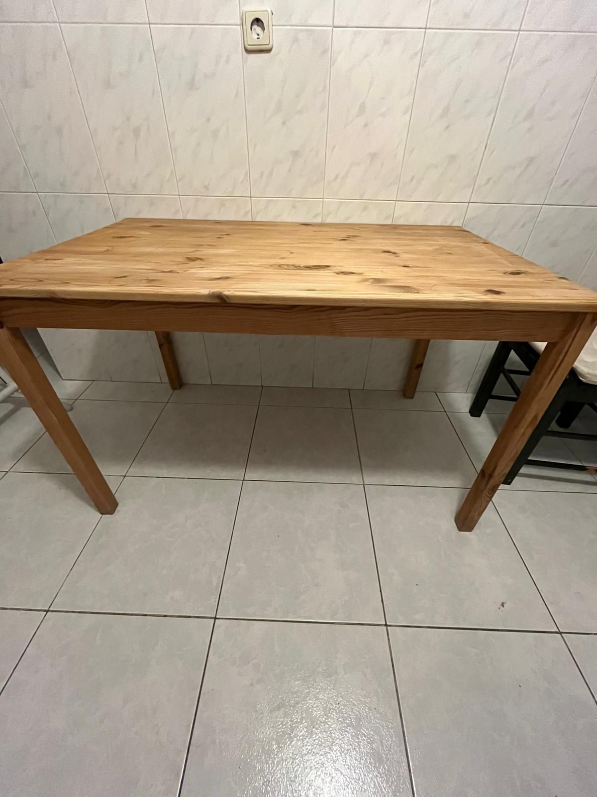Mesa de pinho INGO do IKEA