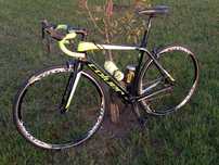 Vendo bicicleta de estrada com pouco uso, como nova