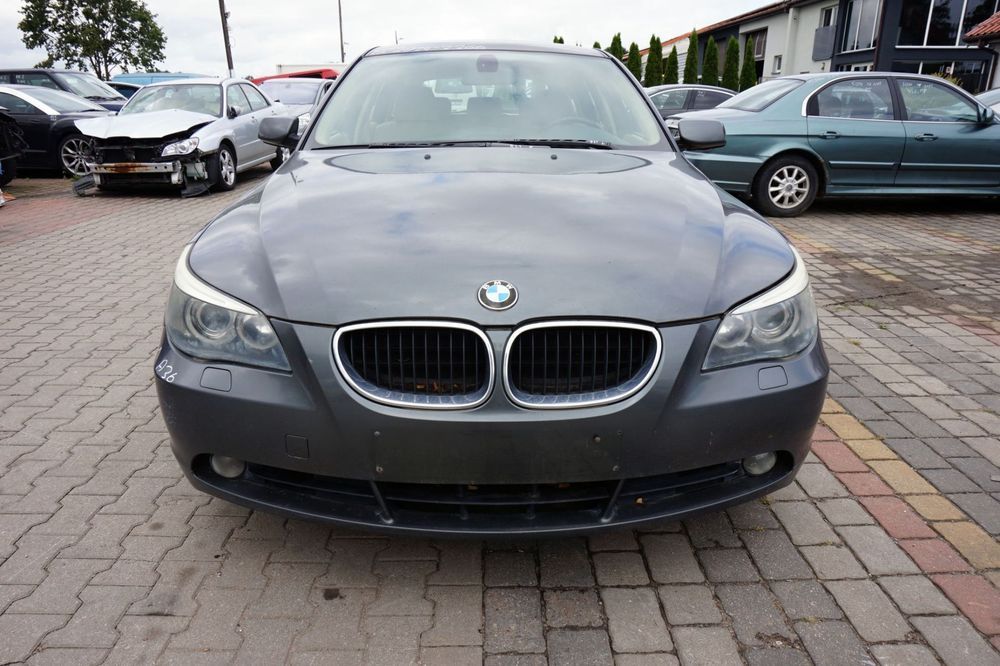 MASKA ZDERZAK BŁOTNIKI LAMPY 5 E61 A36 XENON ADAPTVE SPRYSKI  BMW 2003-2007 SZARY TITANGRAU PRZÓD KOMPLETNY