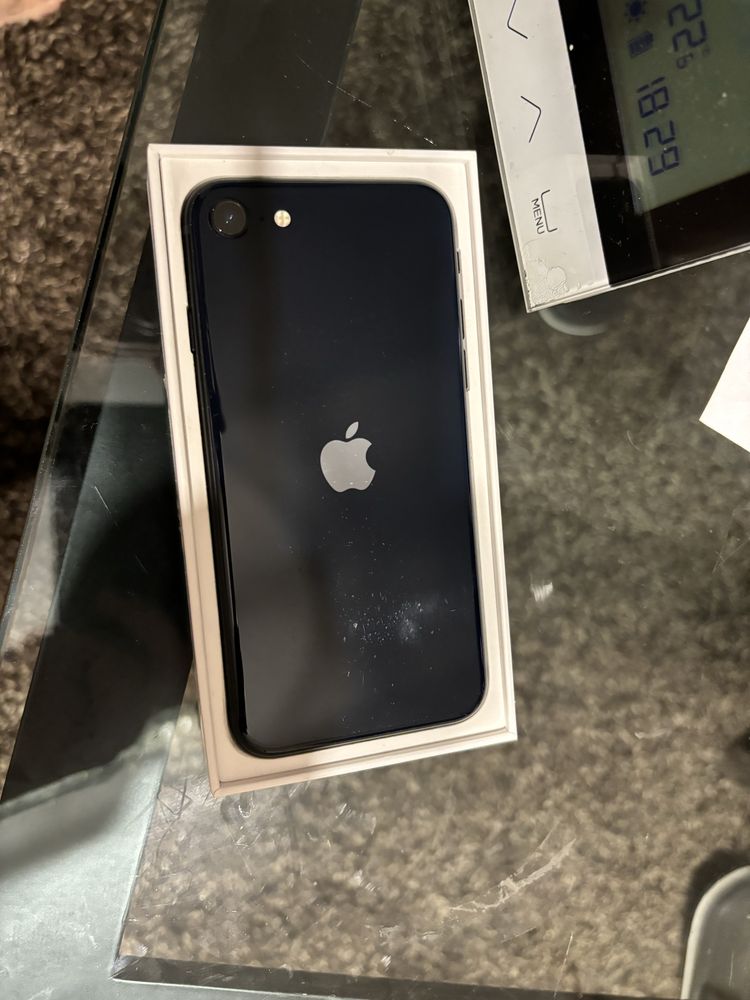 Iphone SE 2022 3. Generacji 128GB Niebieski