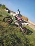 Cross Apollo Viper 140 com.