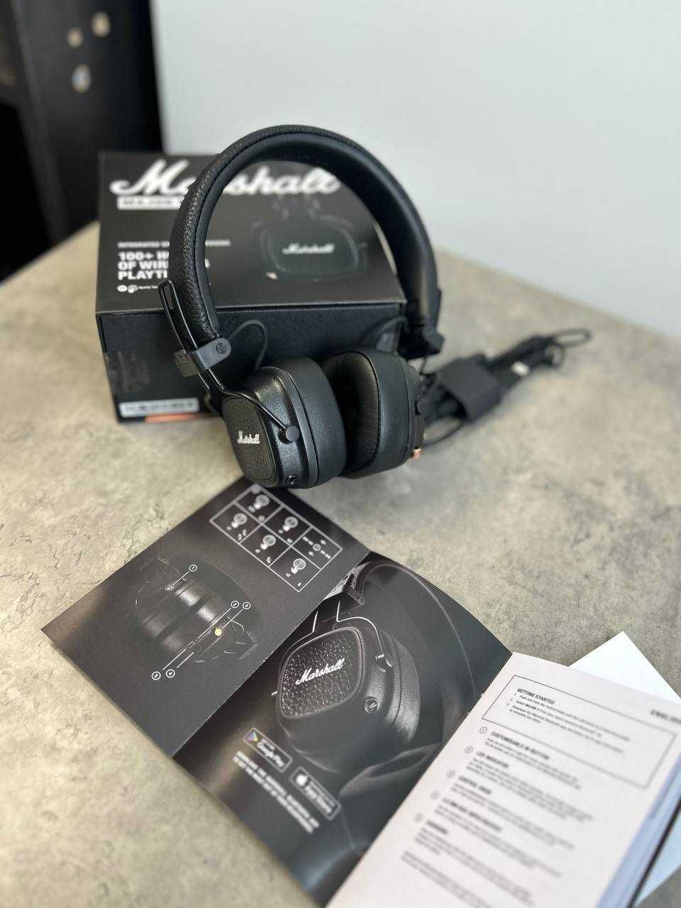 Marshall Major V чорні до 100 годин роботи