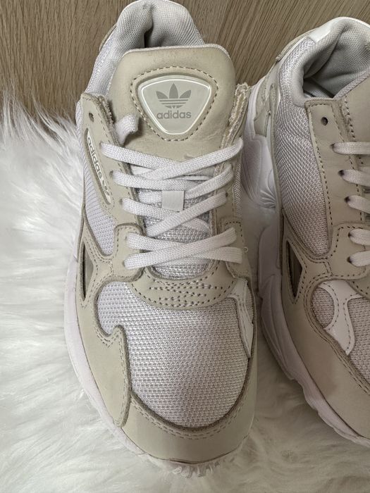 ADIDAS Falcon Brancas e Bege 36 2/3 (usadas)