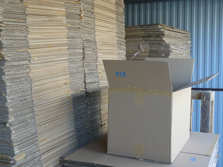 Kartony 57 x 37 x 38.