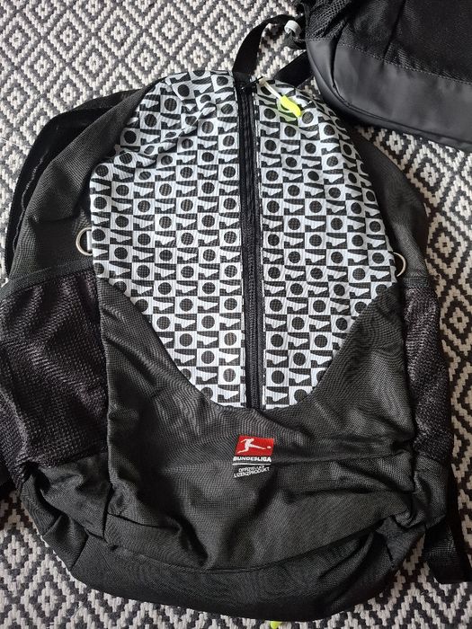 Рюкзаки не вживані