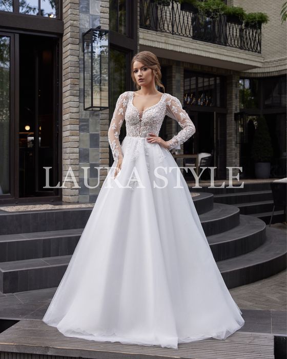 Весільні сукні Laura Style