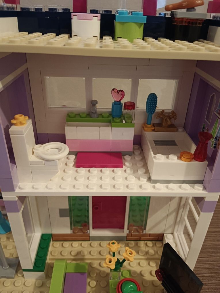 LEGO friends 41095 dom Emmy