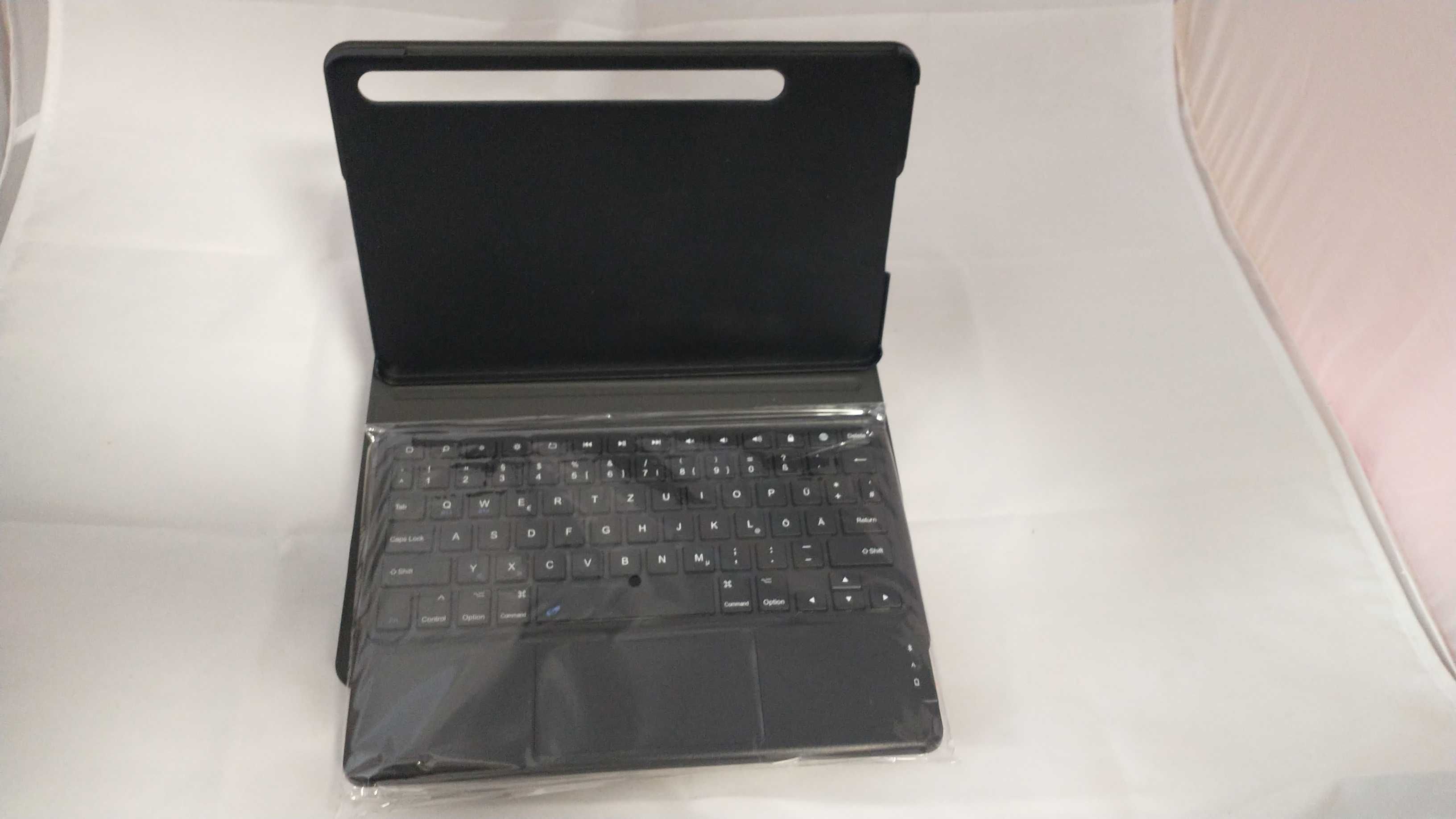 Etui Klawiatura QWERTZ z Touchpadem do Samsung Tab S8 i Tab S7 Czarna