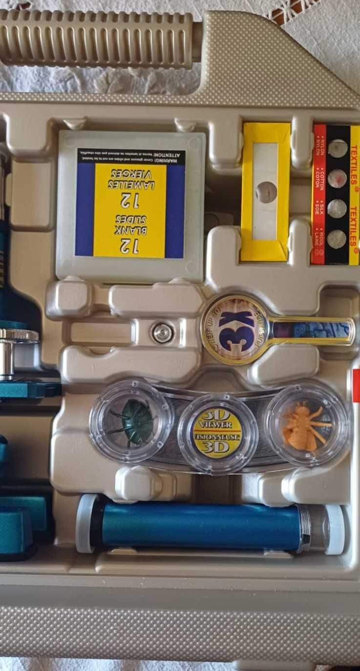 Microscópio MicroScience como Novo