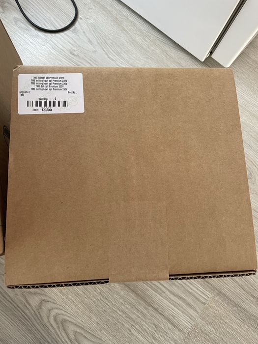 Bimby TM6 com 2 copos+mandolina+descascador e espiralizador