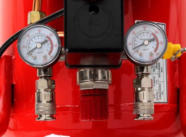 kompresor olejowy sprężarka powietrza 50L 3,8KM 206L/min 230V 8bar