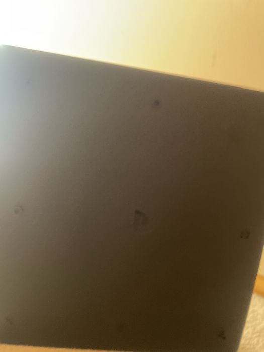 playstaytion 4 slim 1tb z padem+kable