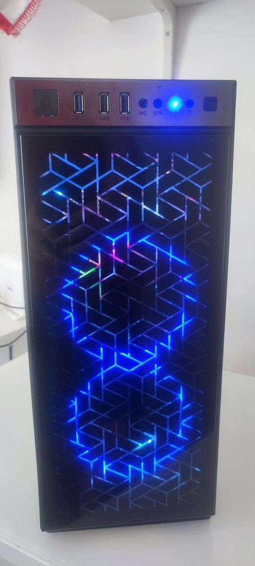 PC gaming/RX470/Xeon E3-1270v3/8GB Ram/SSD 120GB/Controlador RGB