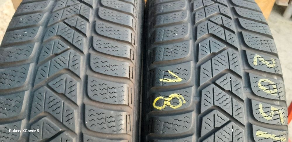 Opony Zimowe 205÷40÷18÷PIRELLI.Adres-ZALESIANY 33 A-przy rondzie.