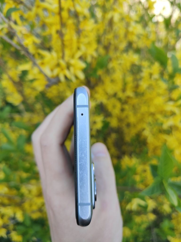 OnePlus 9rt 12/256 Snapdragon 888