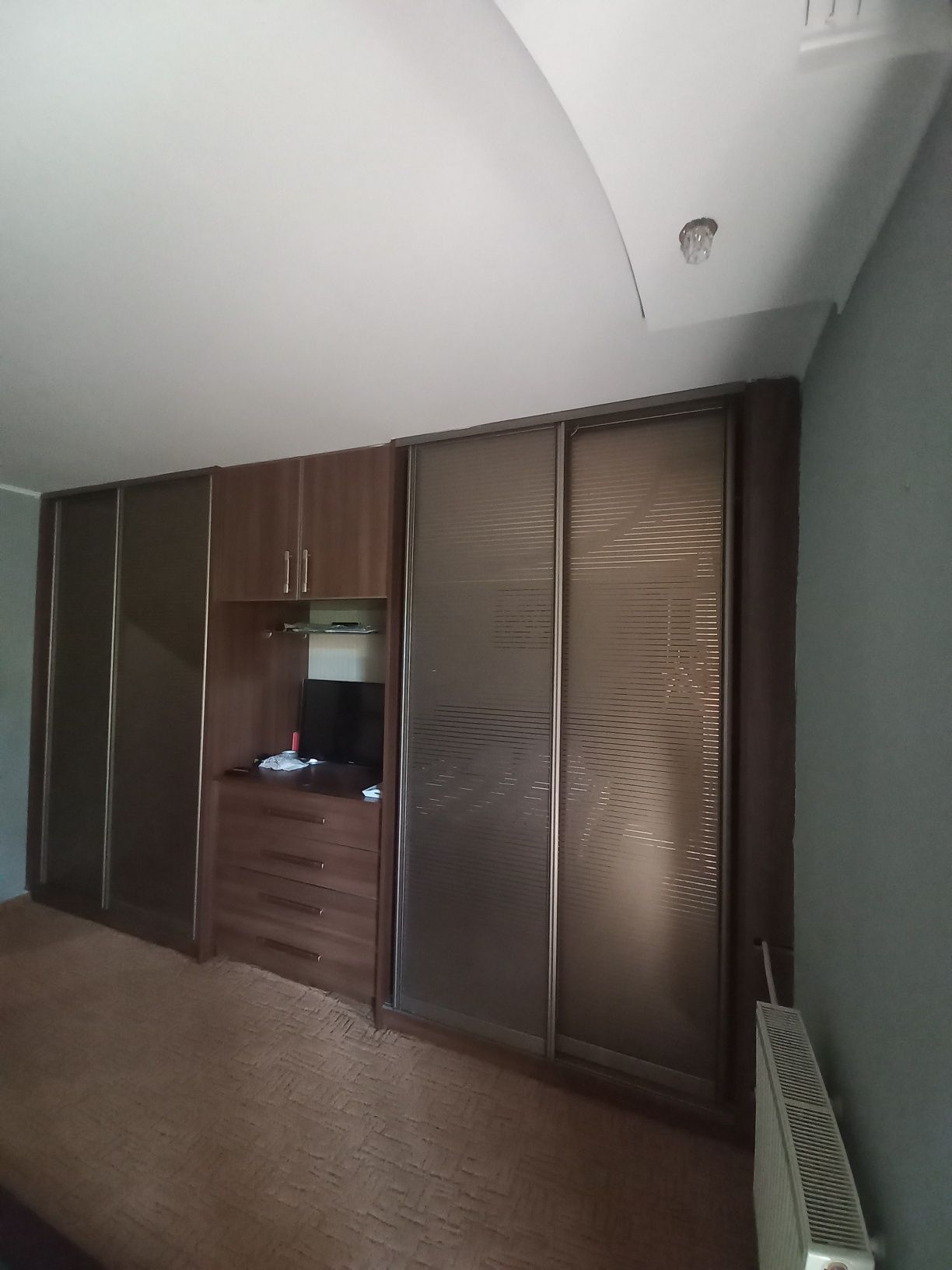 Продам 3к кв., 100 кв.м. ,23 Августа, пр. Науки, м. Ботанический сад,