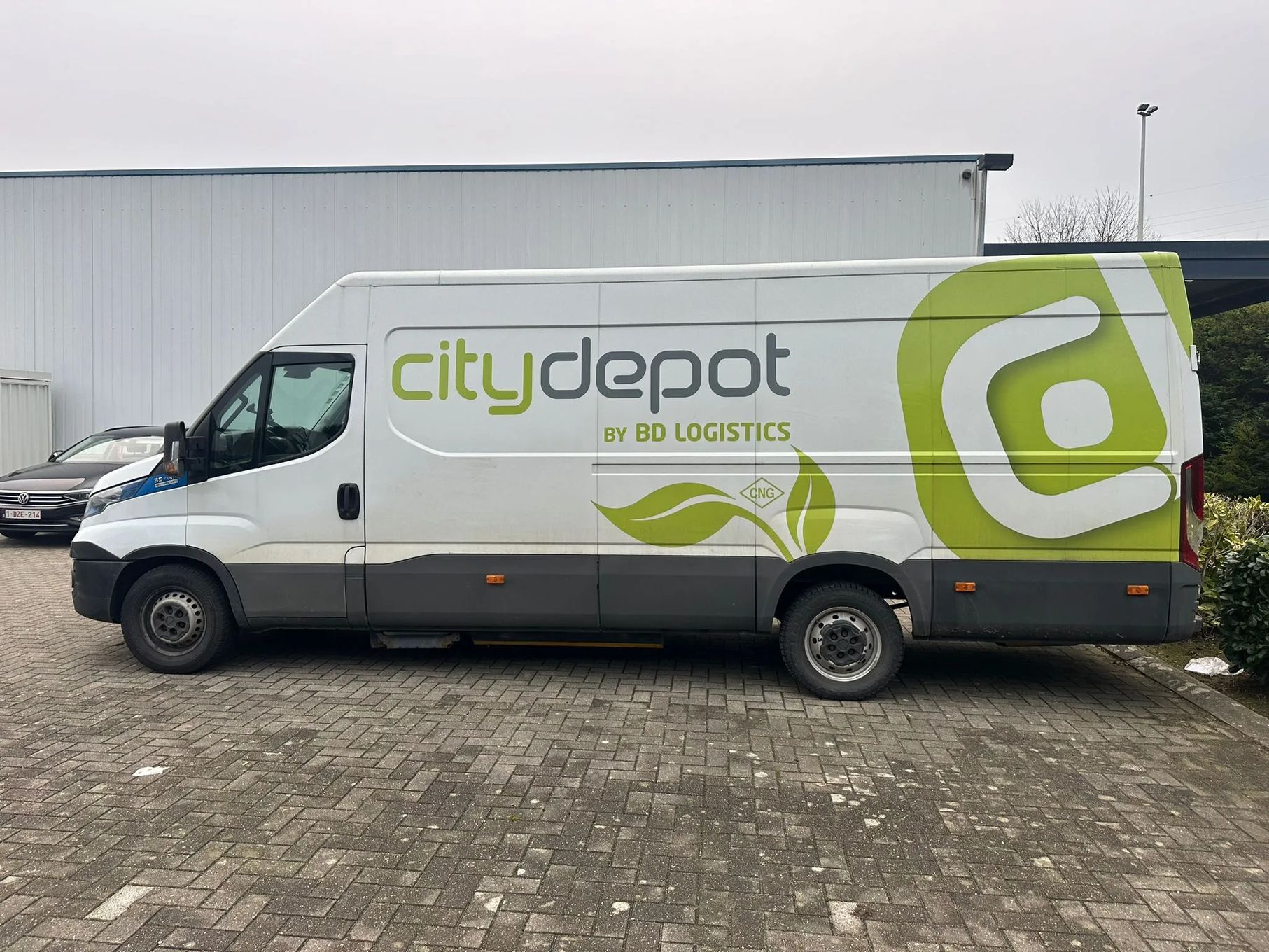 Iveco 35S14N  Białe IVECO 35S14N silnik 3.0 benzyna/CNG 136 KM 2018 rok automat