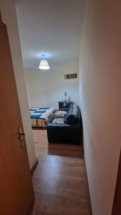 Alugo quarto individual