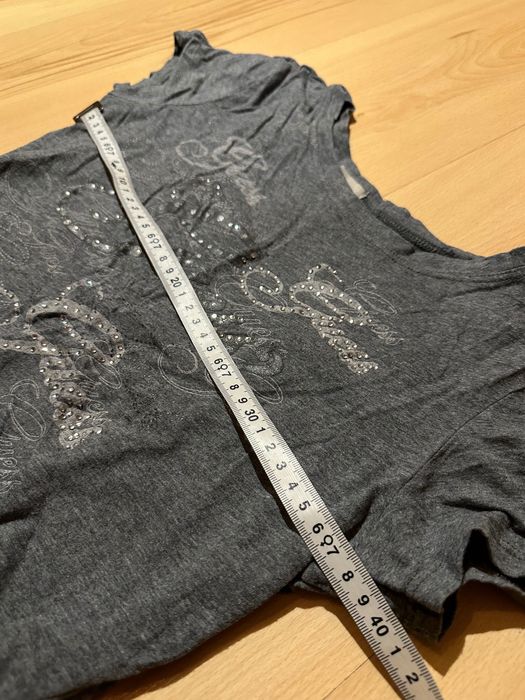 Guess bawełniana damska bluzka tshirt szary napis kryształki