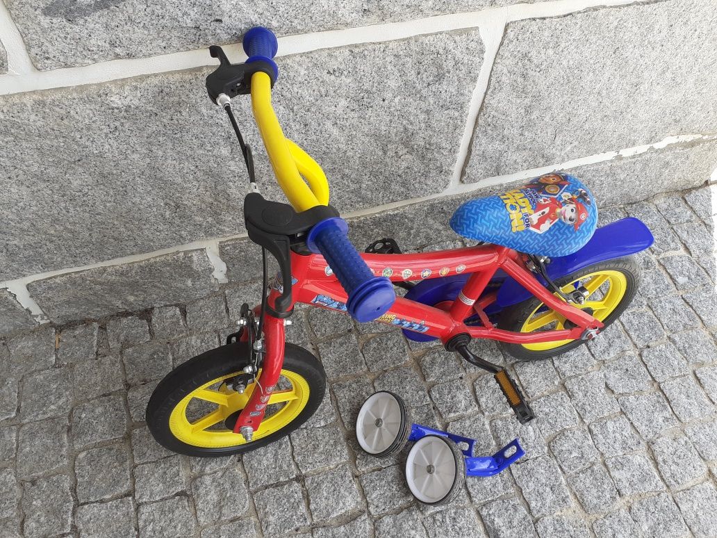 Bicicleta de criança da patrulha pata